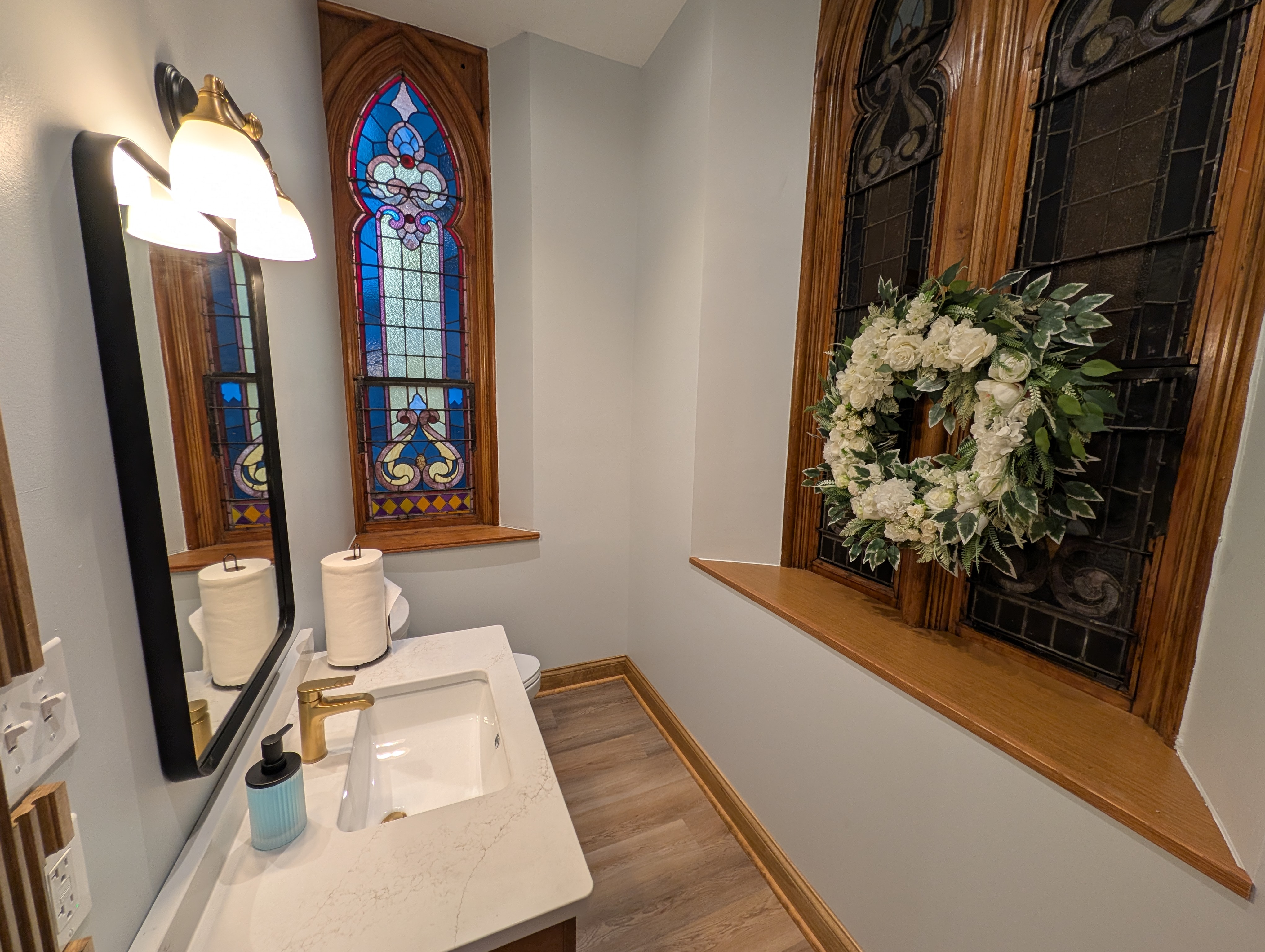 Private restroom adjoining the wedding preparation room